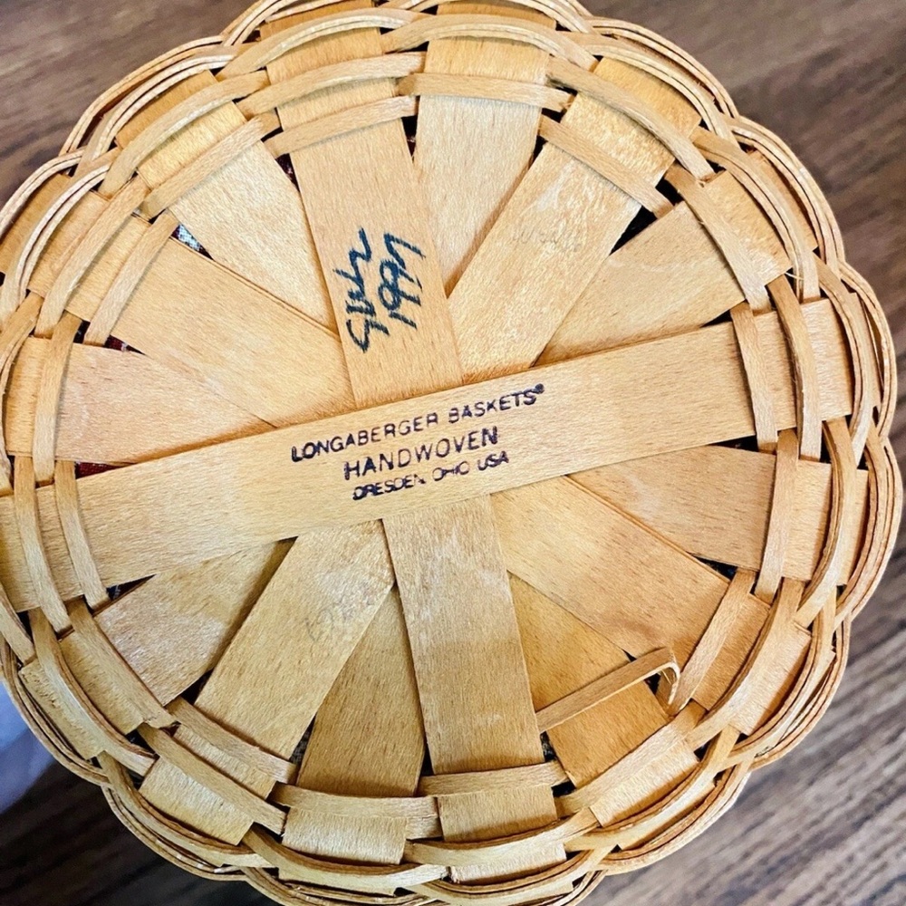 Longaberger 1997 Inaugural Basket With Flag Print Liner & Plastic Insert - Picture 3 of 3